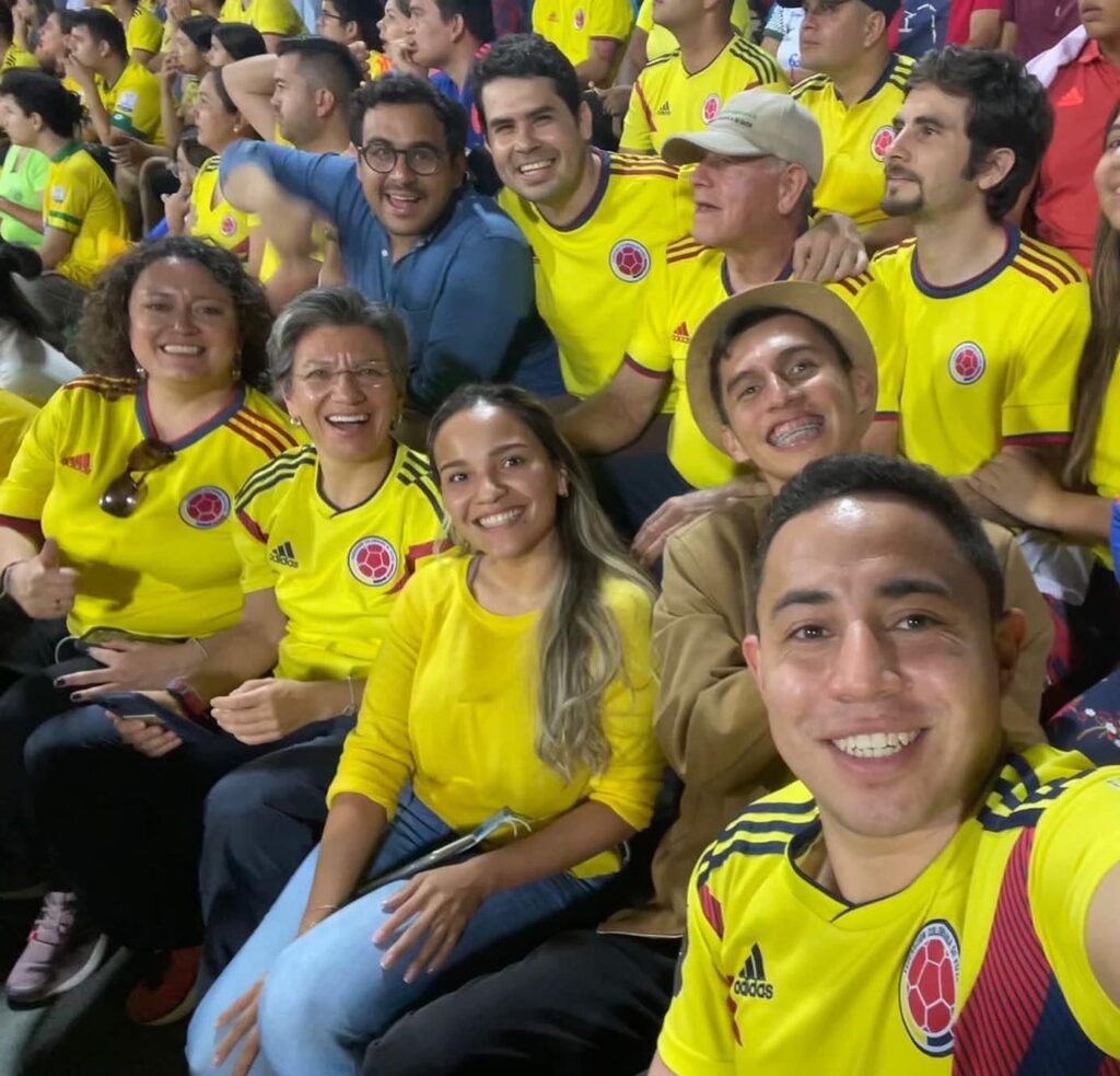 Christian Avendaño, Claudia López, Angelica Lozano, Danovis, Carlos Parra, Fabian Díaz